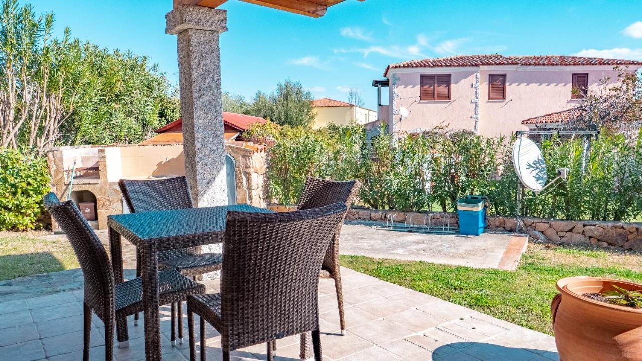 Villetta Con Giardino A Budoni Dış mekan fotoğraf